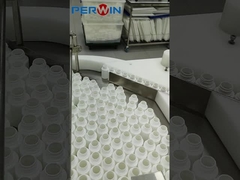 Производственная линия для заполнения маленьких пластиковых бутылок